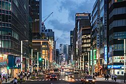 Chuo-dori from Nihonbashi.jpg