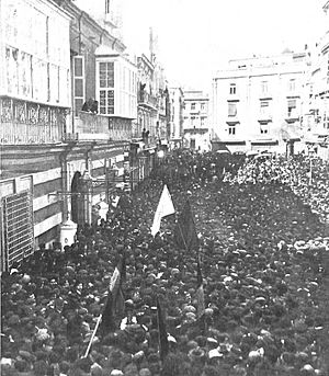 Archivo:El Arsenal de Cartagena. Imponente manifestación obrera