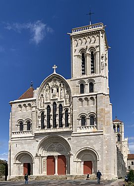 Façade Principale Basilique Sainte Marie Madeleine - Vézelay (FR89) - 2021-05-17 - 2.jpg