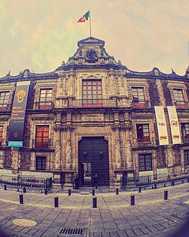 Fachada del Museo Nacional de las Culturas del Mundo INAH, Centro Histórico, Ciudad de México.jpg