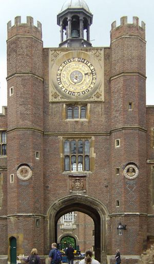 Archivo:Hampton Court