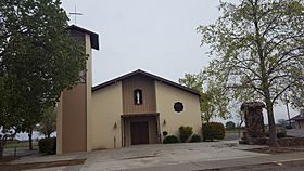 Holy Cross Catholic Church in Arbuckle California.jpg