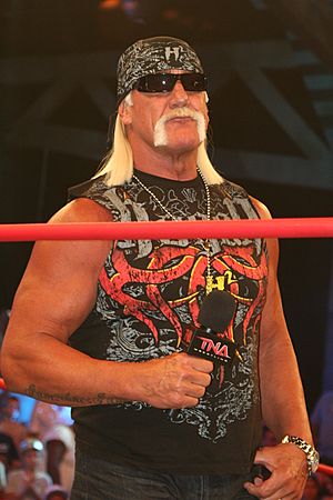 Archivo:Hulk Hogan July 2010