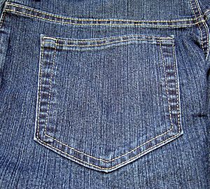 Archivo:Jeans pocket back