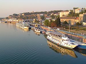 Archivo:Sava port Belgrade