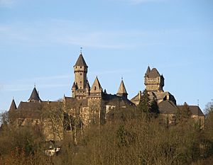 Archivo:Schloss Braunfels 2