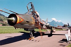 Archivo:Su-22