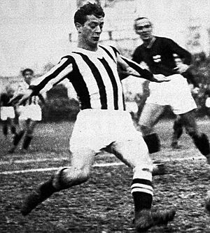 Archivo:1933–34 FBC Juventus - Renato Cesarini