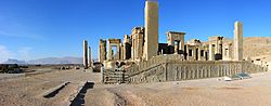 Archivo:2009-11-24 Persepolis 03