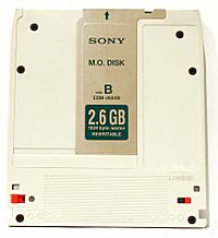 Archivo:2GB-MO-disk