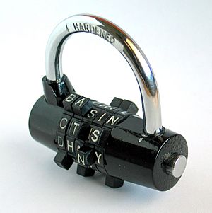 Archivo:5-digit Wordlock locked with combination Basin and hardened shackle