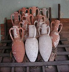 Archivo:Amphorae