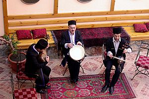 Archivo:Azeri 7
