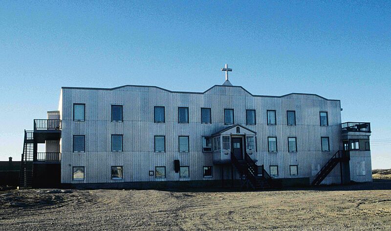 Chesterfield Inlet Mission Hospital 1995-06-24