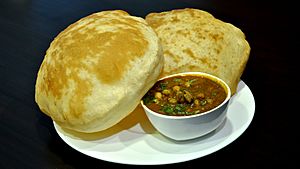 Archivo:Chole Bhature from Nagpur