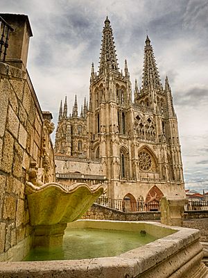 Archivo:Fachada de la Catedral de Burgos