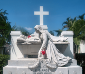 Archivo:Gerardo Barrios tomb