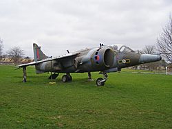 Archivo:Harrierxv752