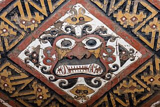 Huaca de la Luna - El Dios Degollador.jpg