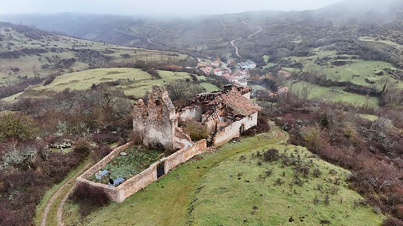 Iglesia San Esteban, Eterna