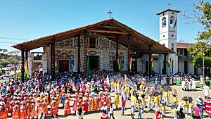 Archivo:Iglesia San Ignacio de Moxos