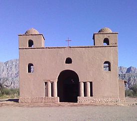 Archivo:Iglesia de Anillaco