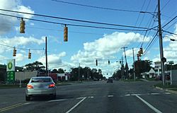 Intersection of Saginaw Rd and Hill Rd in Grand Blanc MI.jpg