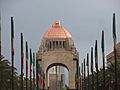 Monumento a la Revolución (vista desde Av. Plaza de la República, col. Tabacalera, México, D.F.)