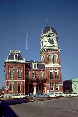 Newton County Georgia Courthouse.jpg