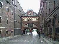 Archivo:Ny Carlsberg gate inside 2004-07