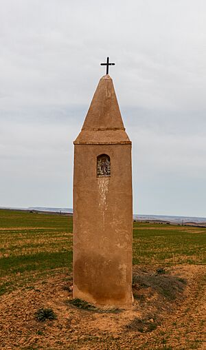 Archivo:Peirón del Tiro de Bola, Alconchel de Ariza, Zaragoza, España, 2018-04-06, DD 23