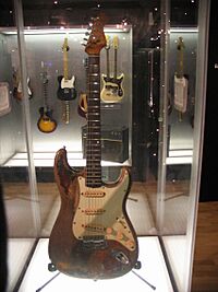 Archivo:Rory Gallagher 1961 Fender Stratocaster