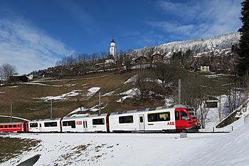 Archivo:Saas im Prättigau - Rhaetian Railway (15760939974)