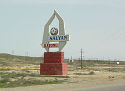 Salyan rayon road sign.jpg