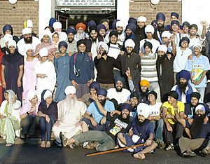 Archivo:Sikh people