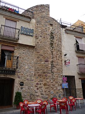 Torre de Montanejos.jpg