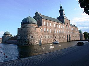 Archivo:Vadstena castle Vadstena Sweden