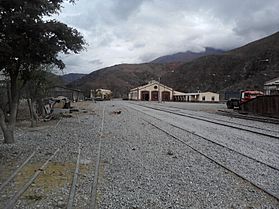 Archivo:Vieja Estación de Trenes del Ferrocarril Gral. Manuel Belgrano