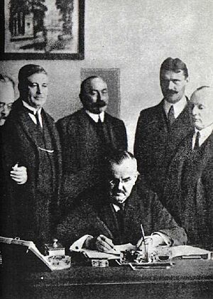Archivo:W.Grabski i wspolpracownicy