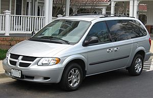 Archivo:2001-2004 Dodge Grand Caravan