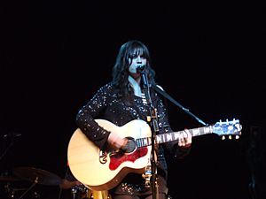 Archivo:Amy MacDonald - Wulfurn Hall