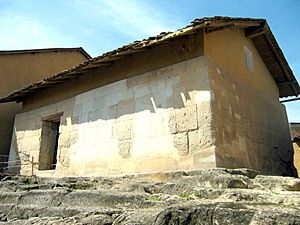 Archivo:Cajamarca Cuartorescate Atahualpa lou