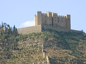 Archivo:Castell de Mequinensa