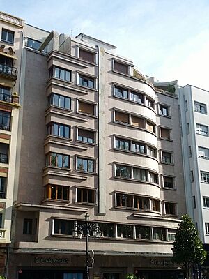 Archivo:Cine Aramo@Oviedo