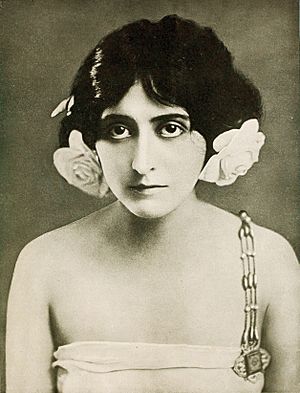 Clara Kimball Young 1916.jpg
