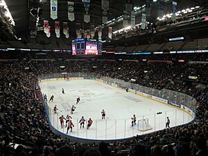 Archivo:Colisée Pepsi Remparts-Drakkar 25-10-2012 (21)
