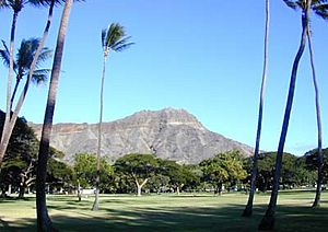 Archivo:Diamond Head Kapiolani Park
