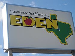 Eden, TX, welcome sign IMG 4385.JPG
