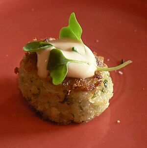 Archivo:Garnished crabcake