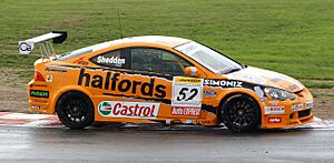 Archivo:Gordon Shedden 2006 BTCC Snetterton